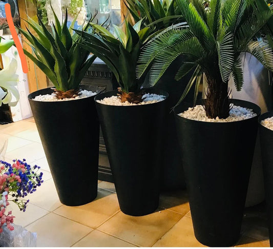 Black Fiber Pot (Glass Shaped)